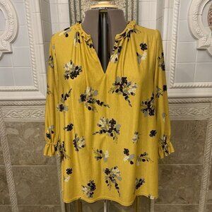 Melloday. Size 1X. Ruffled Stretch Long Sleeve Floral Pullover. B38